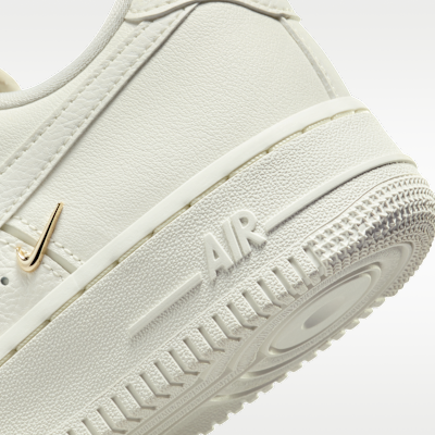Nike Air Force 1 '07 LX Women's Shoes. Nike IL